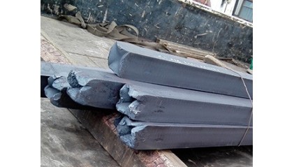 квадрат нержавеющий горячекатаный 18x18 мм ЭИ962 купить в Нижнем Новгороде