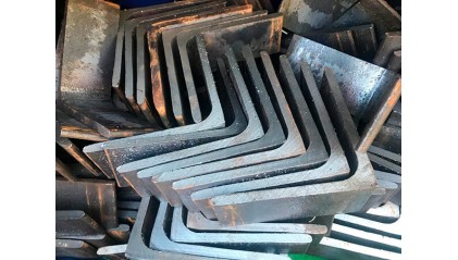 уголок стальной гнутый равнополочный 100x100x5 мм С255 купить в Нижнем Новгороде